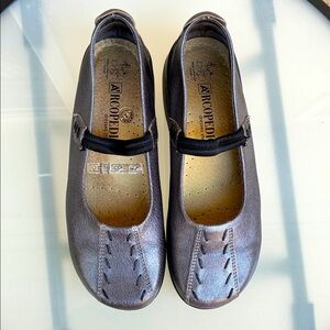 Arcopedico silver grey Maryjanes size 37 (6.5-7)